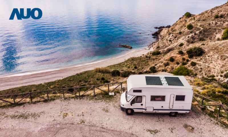 「可撓輕量化太陽光電板SunCurva」使用輕量特殊耐候型複合板取代傳統太陽能板的玻璃前板，不僅降低70%重量，每米平方僅3Kg；具有抗衝擊性能及通過電磁相容性測試，可應用於交通運輸工具，如露營車、遊艇等